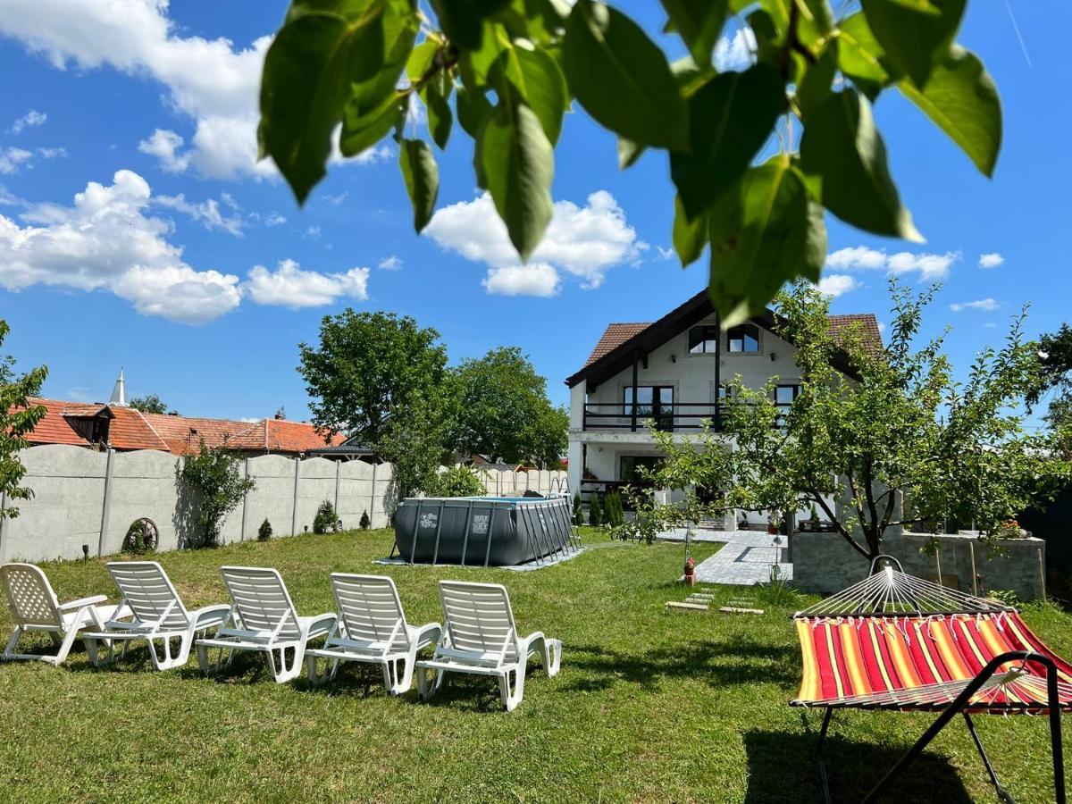 Garden Villa Brasov Bagian luar foto